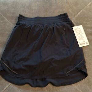 lululemon hotty hot skirt